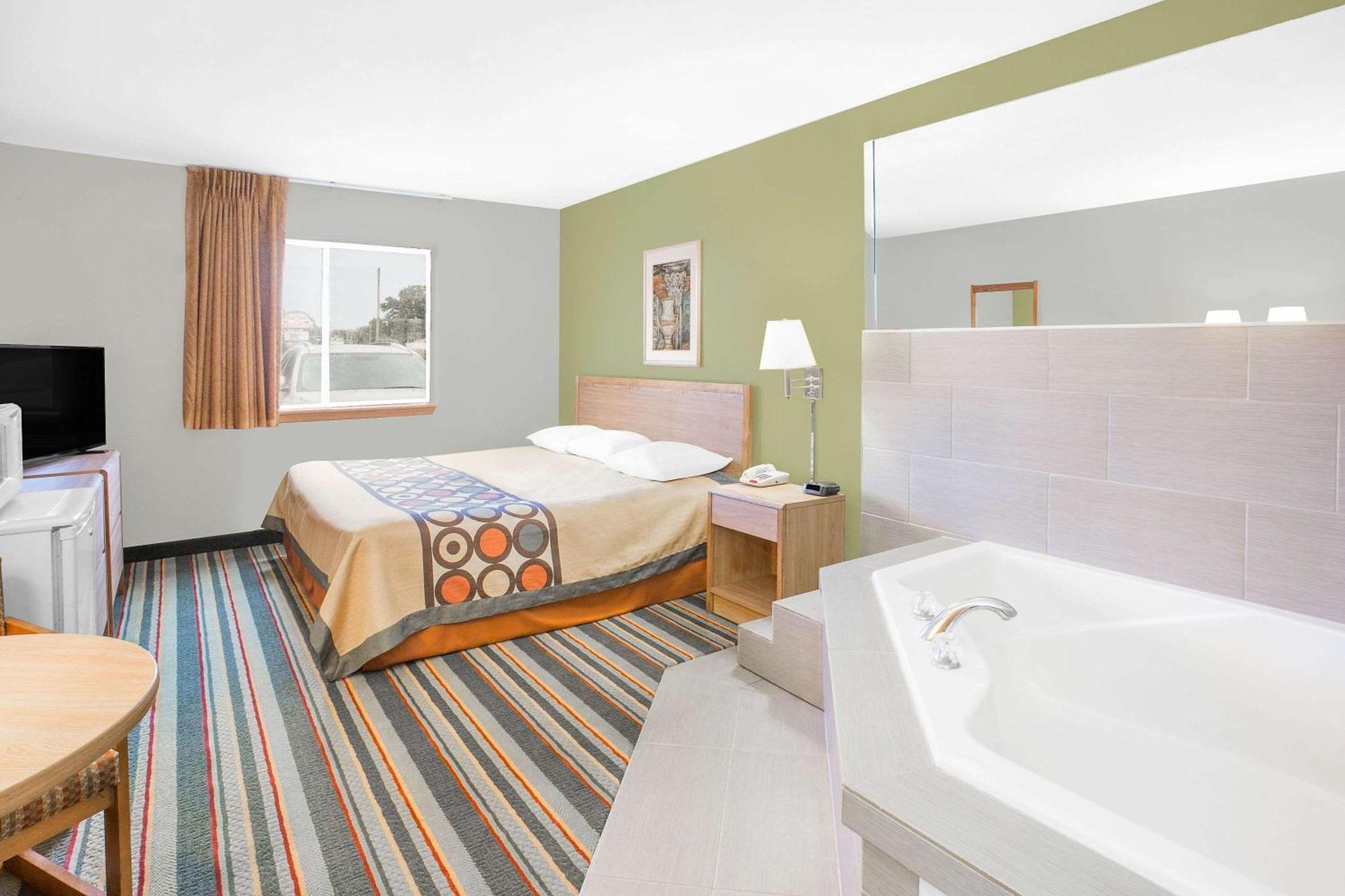 Super 8 By Wyndham East Moline Hotel Kültér fotó