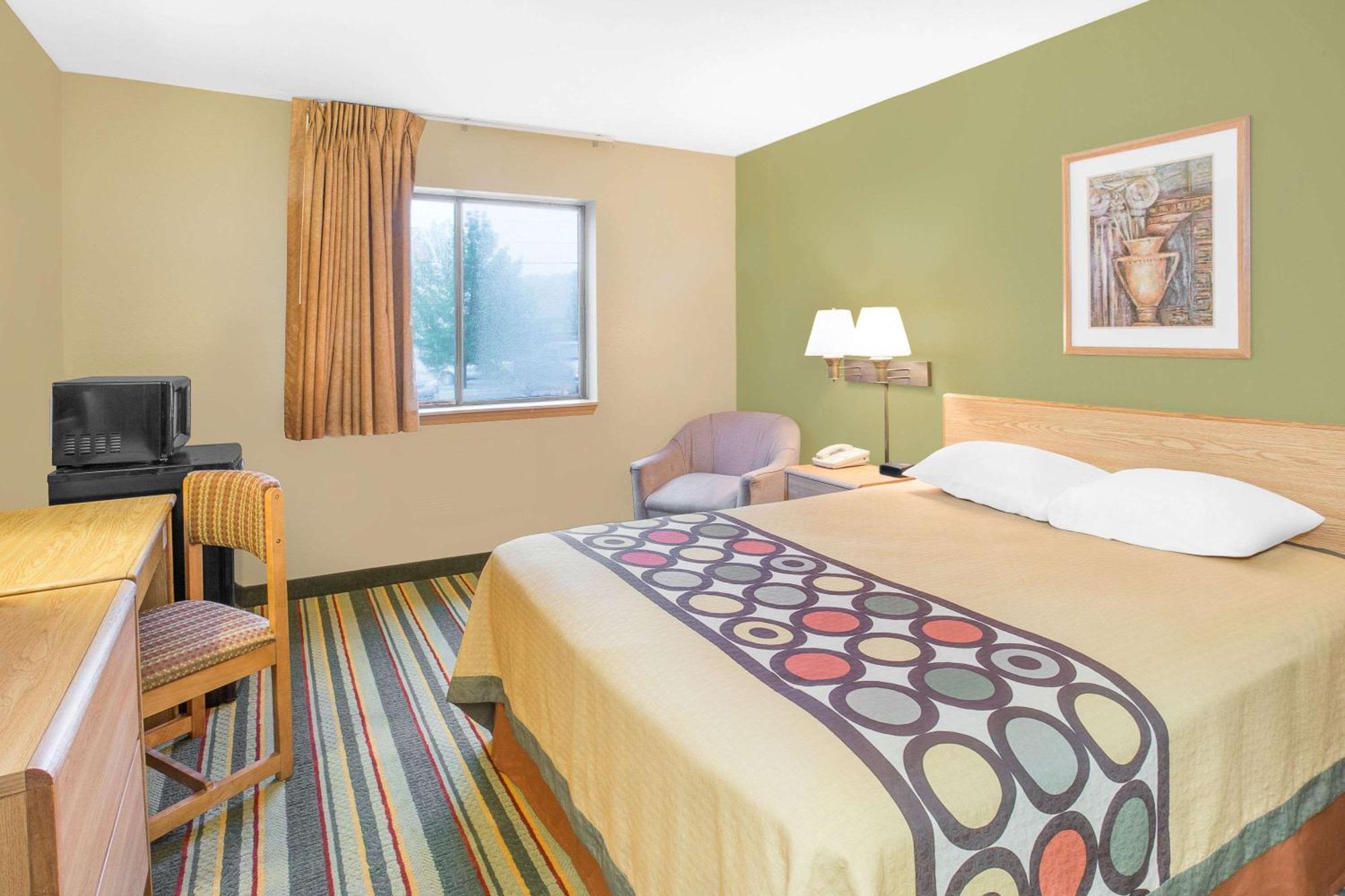 Super 8 By Wyndham East Moline Hotel Kültér fotó