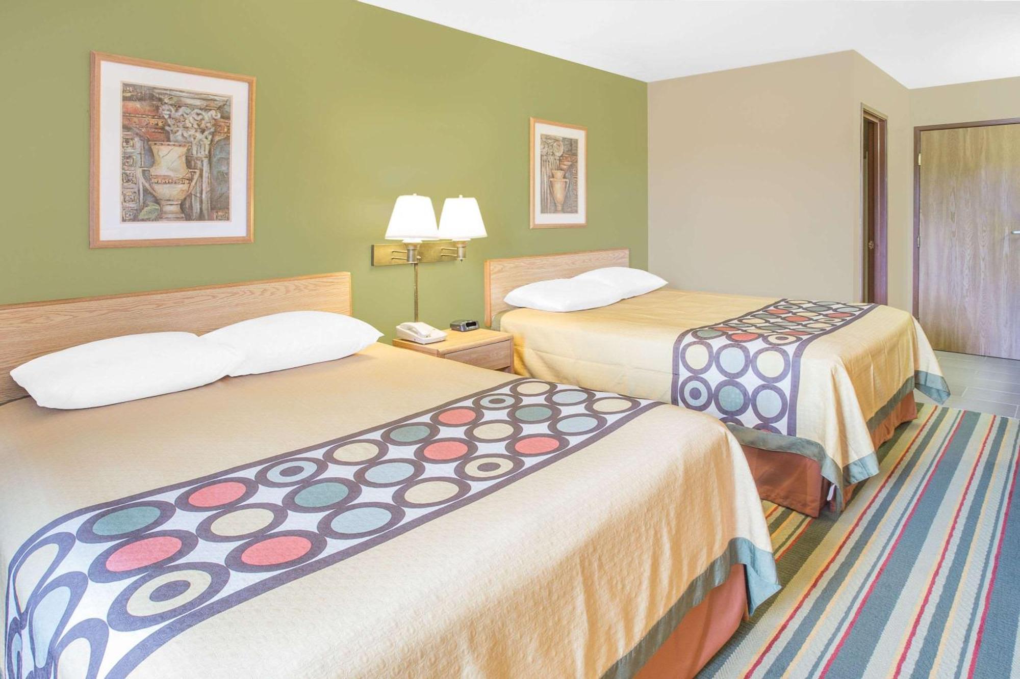 Super 8 By Wyndham East Moline Hotel Kültér fotó